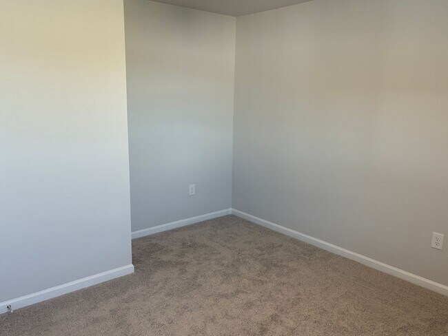 Building Photo - 5 Bedroom 2.5 Bathroom Home in Sunfish Cove in Sunset Beach, NC