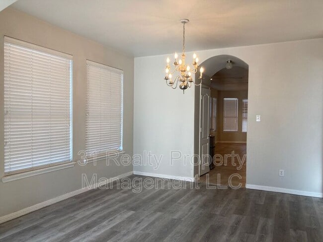 Building Photo - 2744 Ferdinand