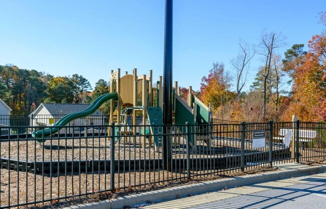 Building Photo - 1106 Bromby Ave
