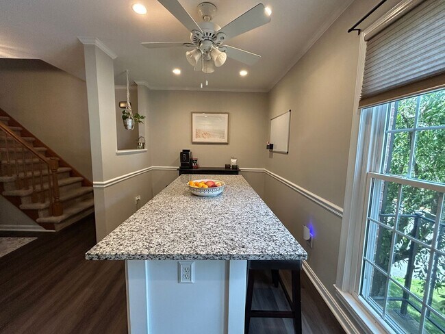 Building Photo - 4876 Weatherhill Dr