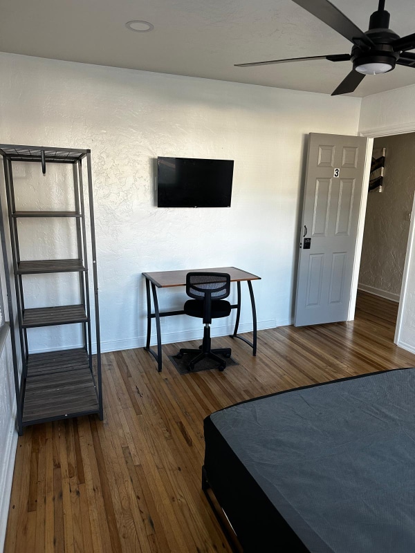 Building Photo - 2008 Page Ave