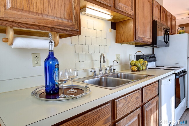 Building Photo - 26 Greene Ave