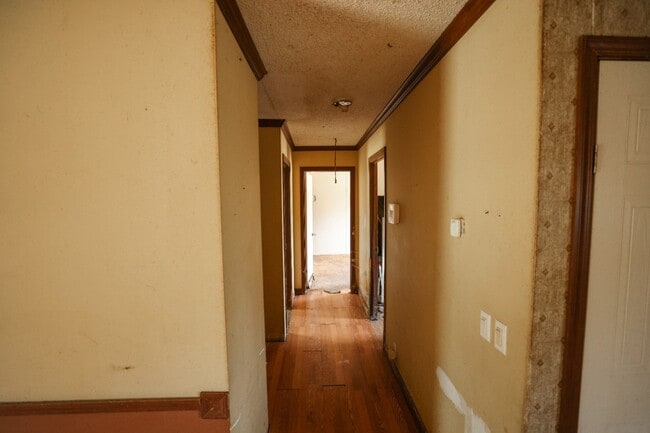 Building Photo - 120 Aker Holt Rd