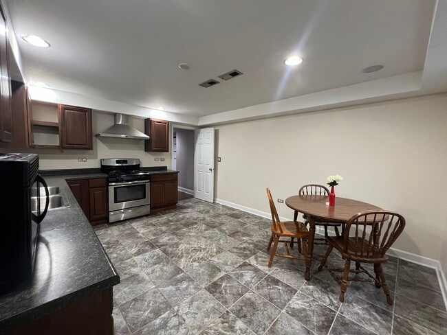 Building Photo - 2297 Roaring Creek Dr