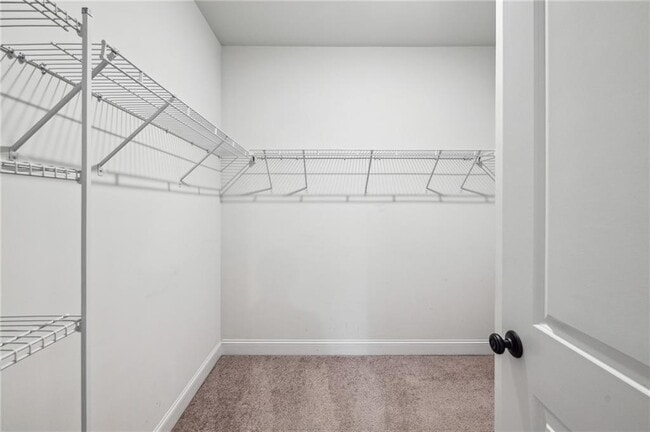 Building Photo - 687 Avondale Creek Dr.
