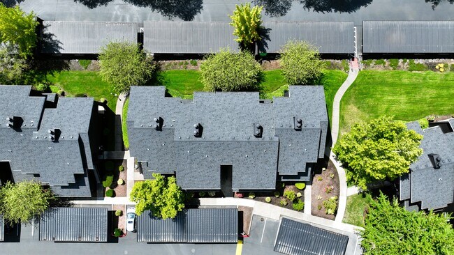 Building Photo - 9455 SW 146th Terrace