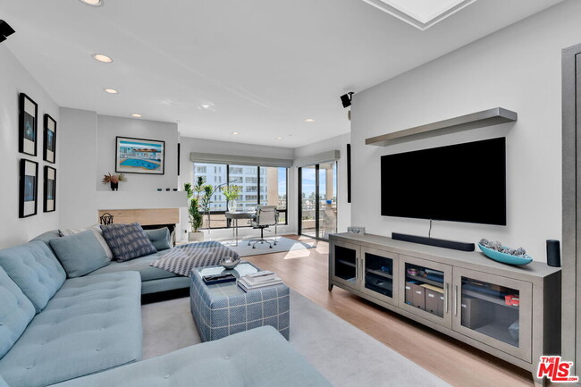 Building Photo - 140 Ocean Park Blvd