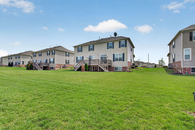 Building Photo - 15012 W Cyrus Dr
