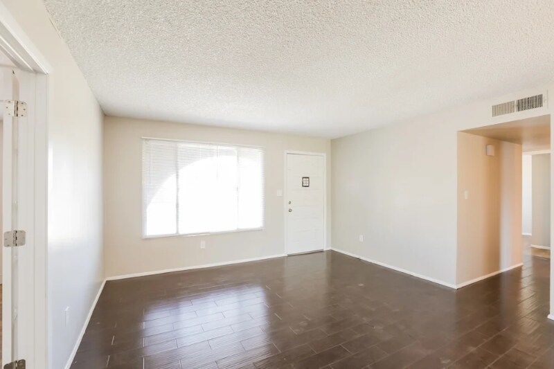 Building Photo - 4027 E Alta Vista Rd