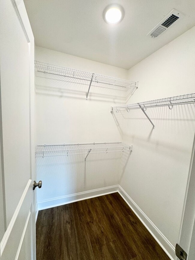 Building Photo - 3 Bedroom, 2 Bath in Conway! No HOA!