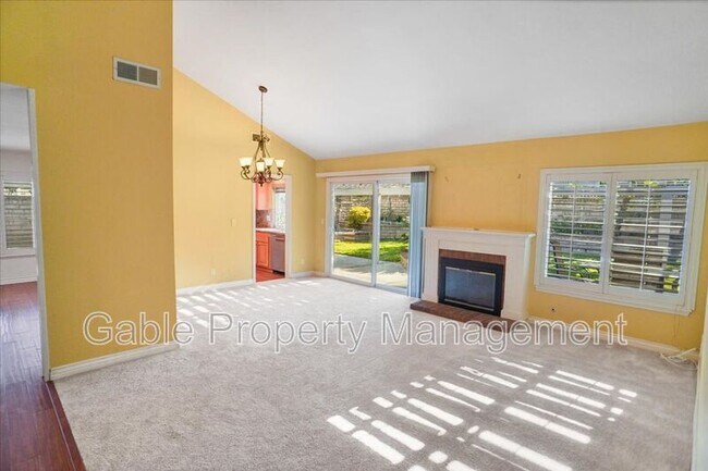 Building Photo - 25735 Velan Dr