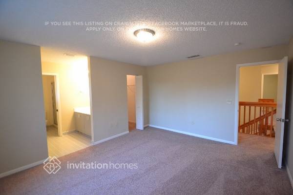 Building Photo - 531 NW 207th Terrace