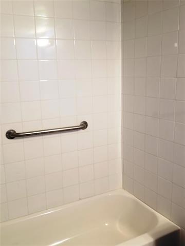 Building Photo - 1700 Justin Lyn St