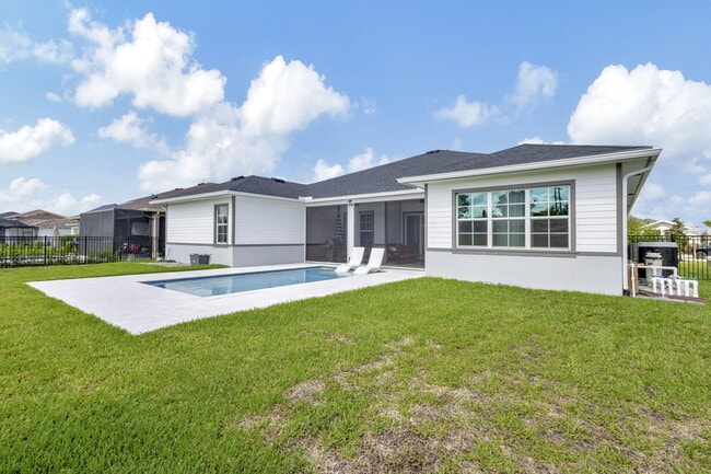 Building Photo - 870 Hookline Cir