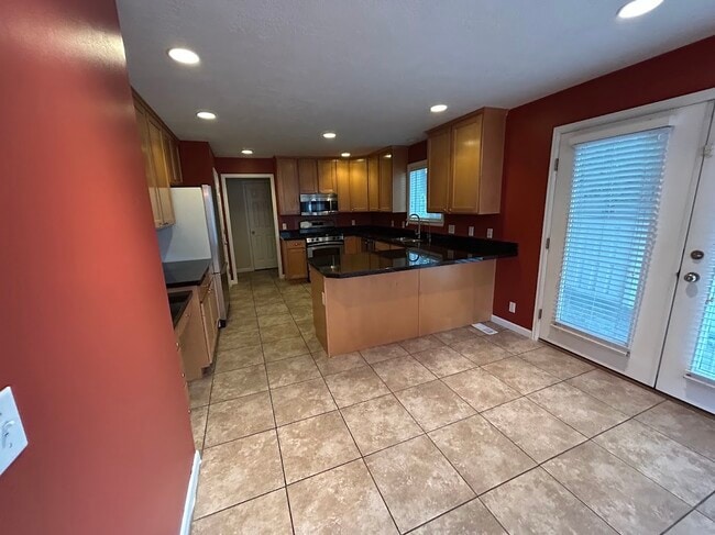Building Photo - 686 E Union Garden Ct S