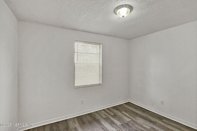 Building Photo - 475 Crabapple Ct