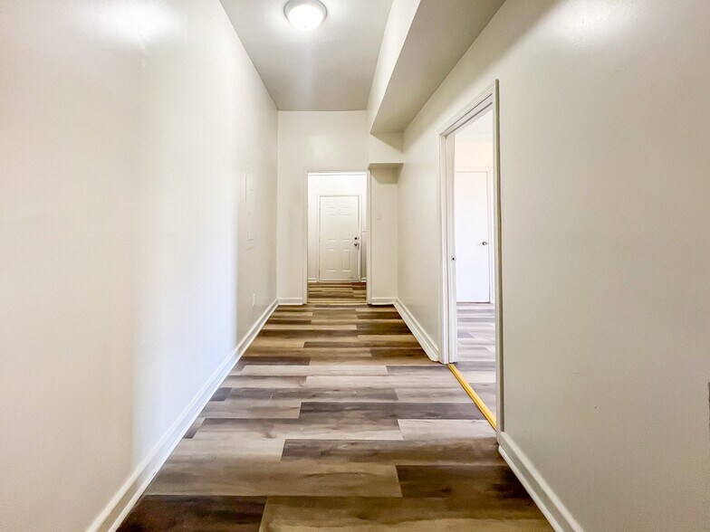 Building Photo - 608 Halifax St