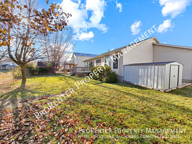 Building Photo - 1604 N 2615 W