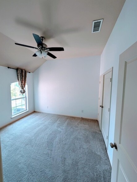 Building Photo - 15702 Crown Cove Ln