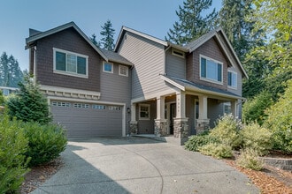 Building Photo - Beautiful & Spacious Kenmore Home for Rent!