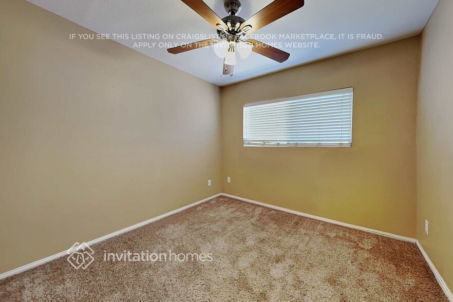 Building Photo - 5041 W Sandra Terrace