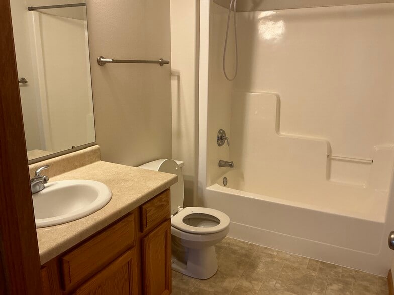 Second Bathroom - 3844 W 4th St