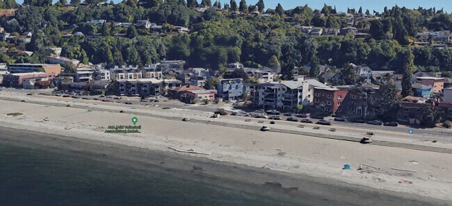 Building Photo - 2428 Alki Ave SW
