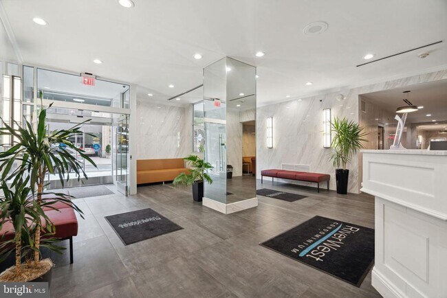 Building Photo - 2101 Chestnut St