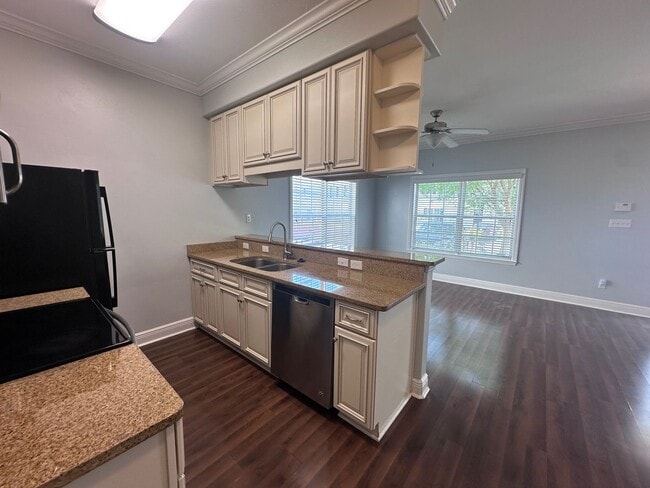 Building Photo - 1926 Corvallis Ave