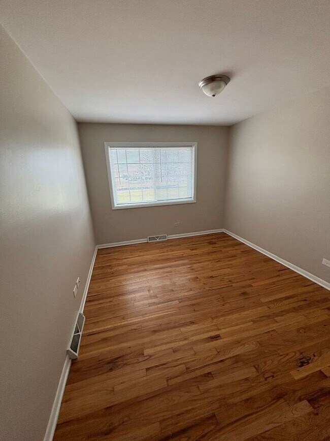 Building Photo - 3025 Lynn Ct