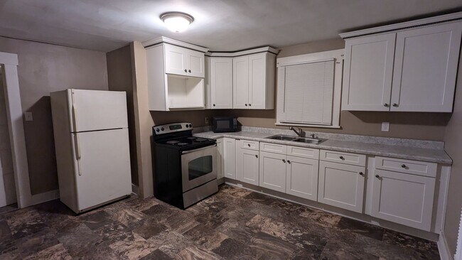 Building Photo - 1-Bedroom, 1-Bathroom Duplex Home for Rent in Perry