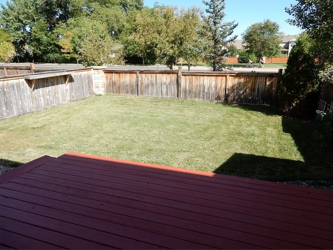 Building Photo - 3 Bed, 2.5 Bath Townhome Near Mehaffey Park & The Olde Course!