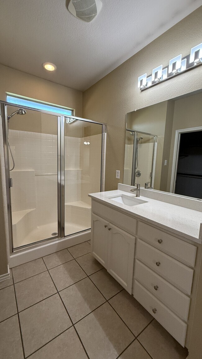 Building Photo - 507 Mesa Ridge Ct