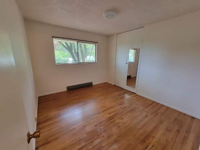 Building Photo - Nice Home Near Weaverville!!
