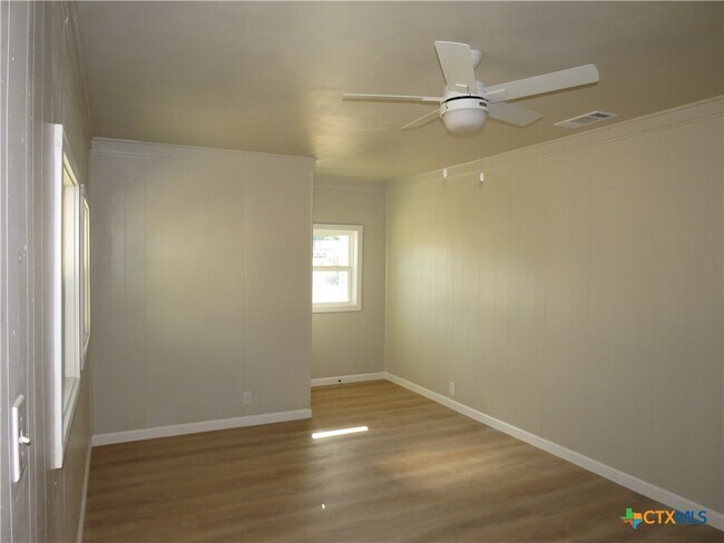 Building Photo - 1607 N 24th St