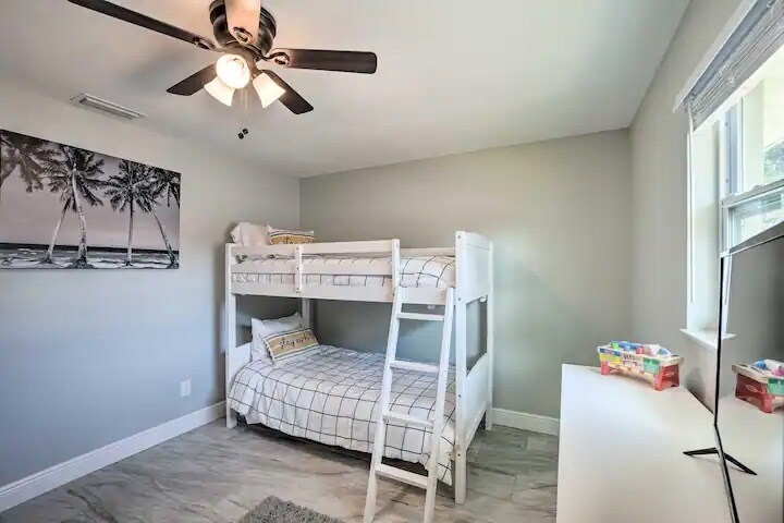 Building Photo - 2 Booth Blvd