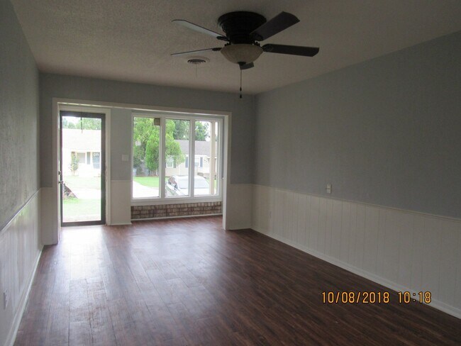 Building Photo - Beautiful Liberty Heights Area
