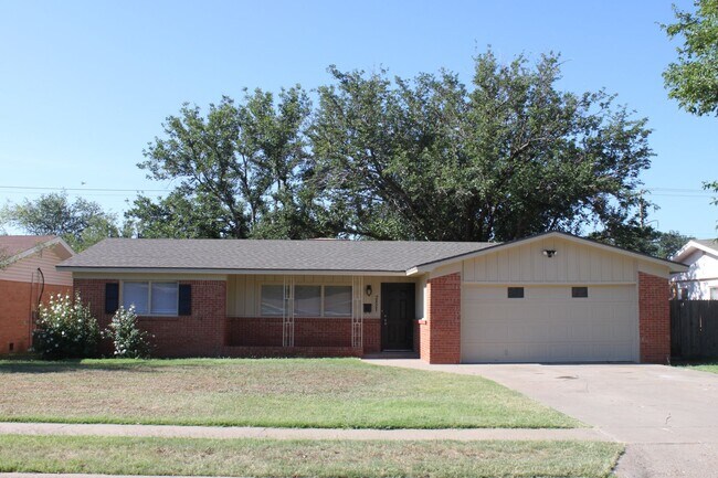 Primary Photo - 2821 56th St