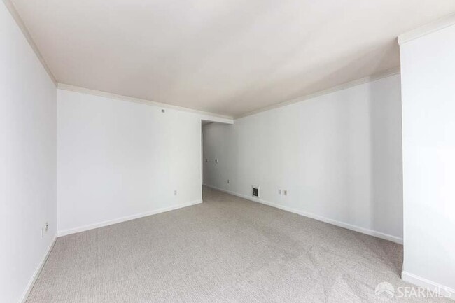 Building Photo - 400 Beale St