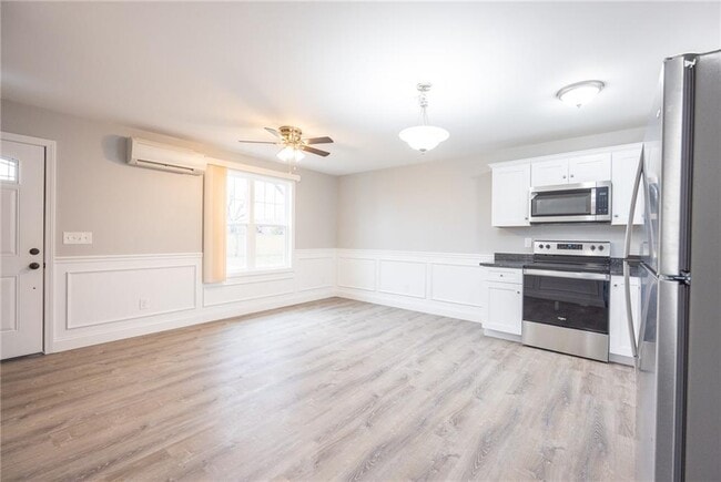 Building Photo - 6 Mainella St