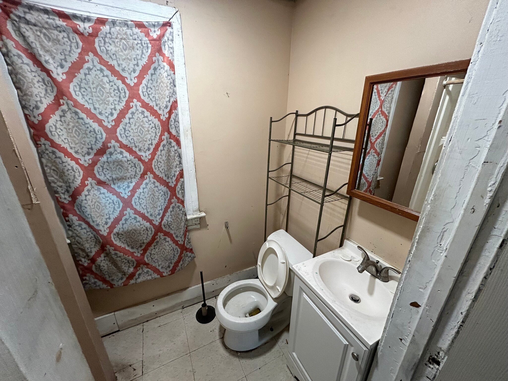 Building Photo - 119 Woodbury St