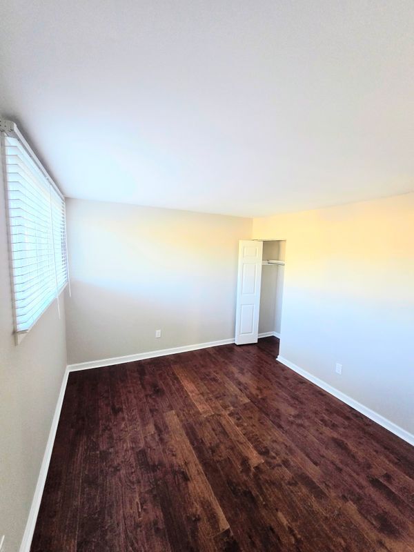 Building Photo - 11 Ingham Way