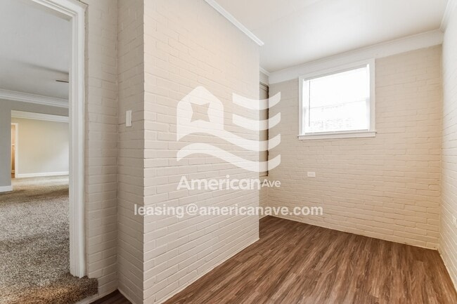 Building Photo - 761 Portland Ave