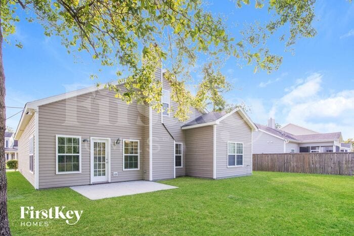 Building Photo - 122 Netherfield Dr