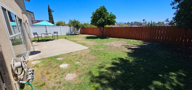 Building Photo - 8469 Tommy Dr