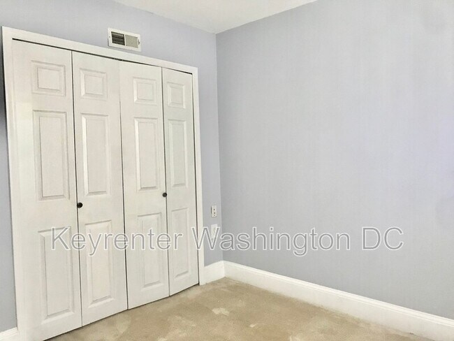 Building Photo - 1700 West Virginia Ave NE
