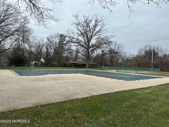 Building Photo - 61 Stonehurst Blvd