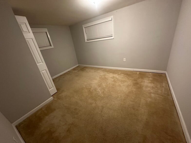 Building Photo - 3204 Beechcraft Dr