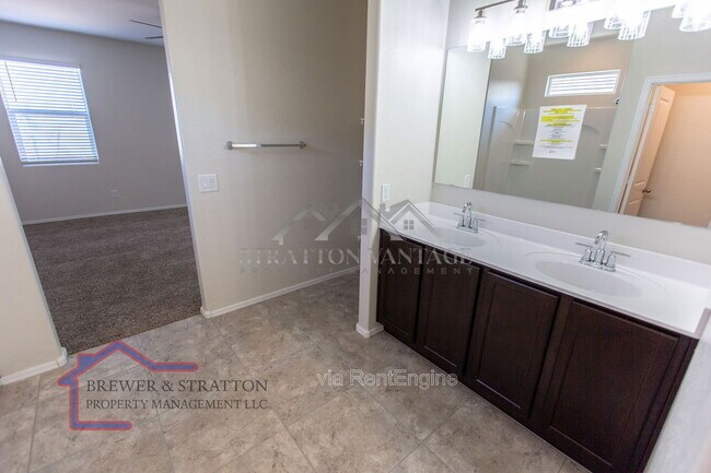 Building Photo - 44498 W Palo Aliso Way