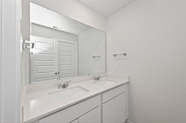 Building Photo - 8514 Blueberry Ash St